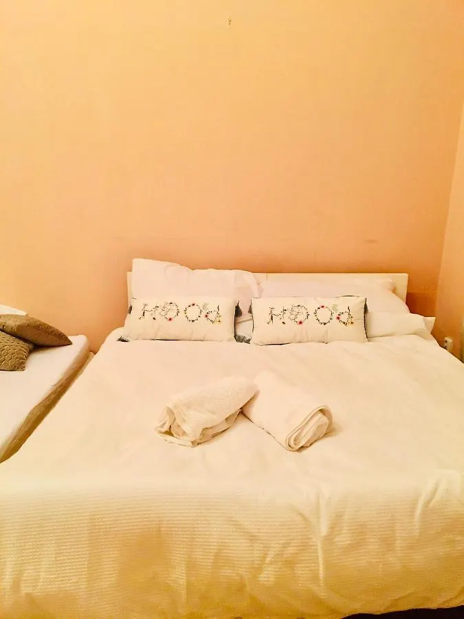 Apartmanhotel Hotel Room In Praha 2 Square Csehország